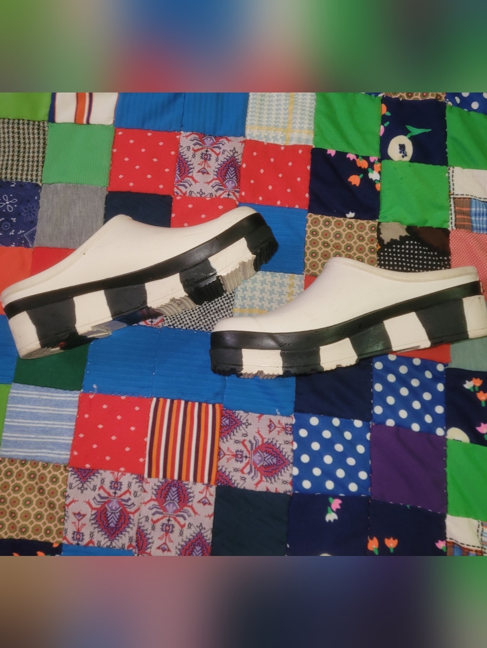 Rare Color Patter Hunter Clogs - Picture 2 of 5